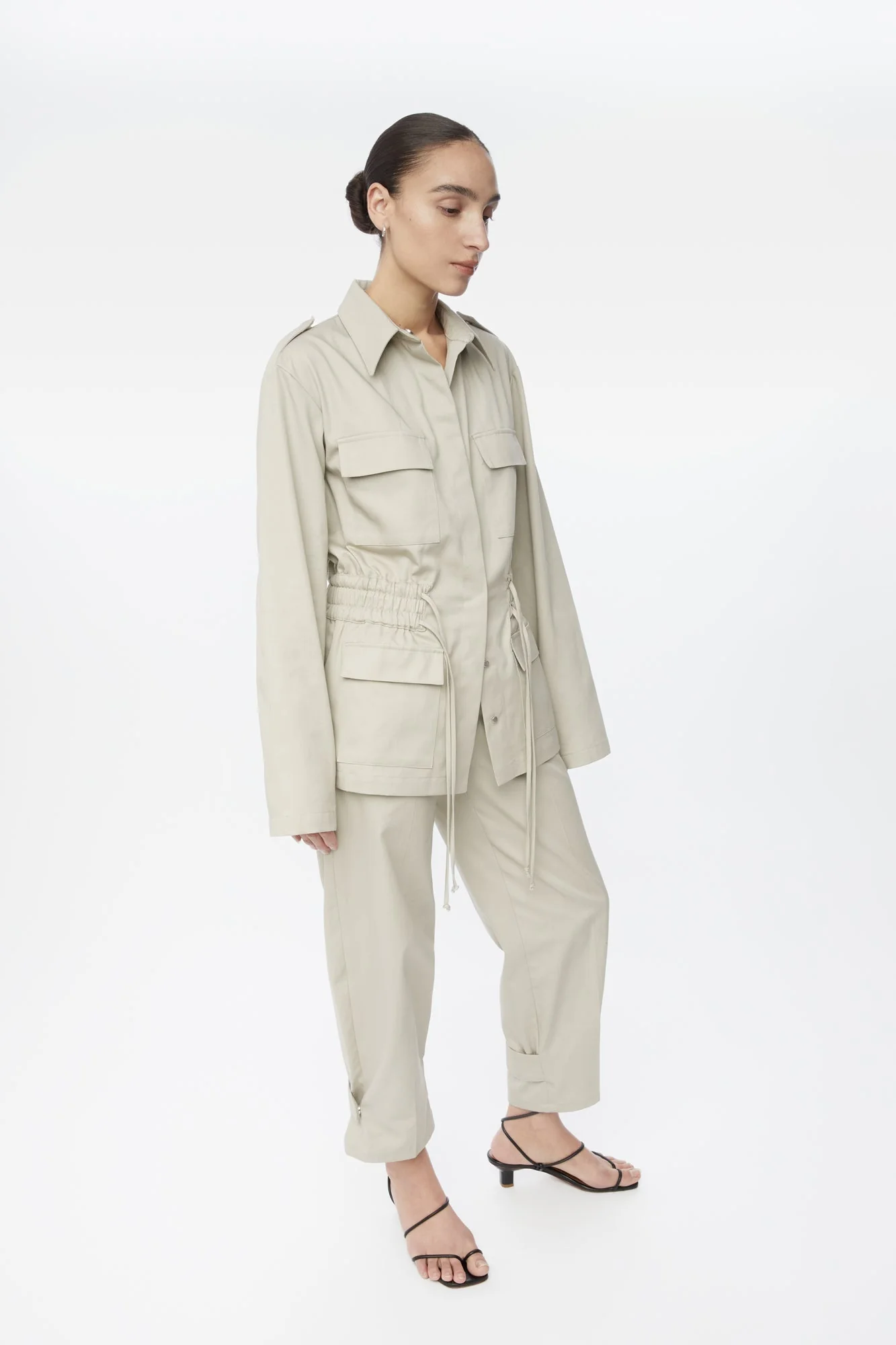 Canvas Cotton Utility Jacket in Olive - Image 6