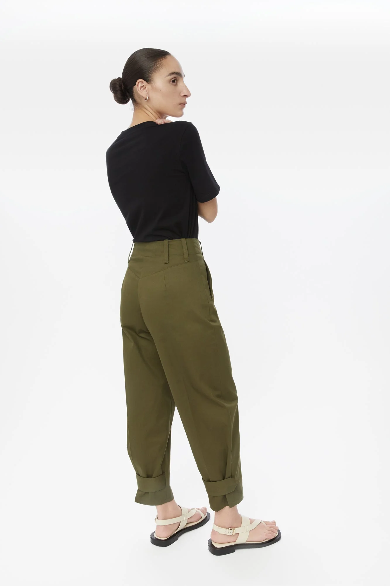 Canvas Cotton Utility Tapered Pants in Olive Green - Image 3