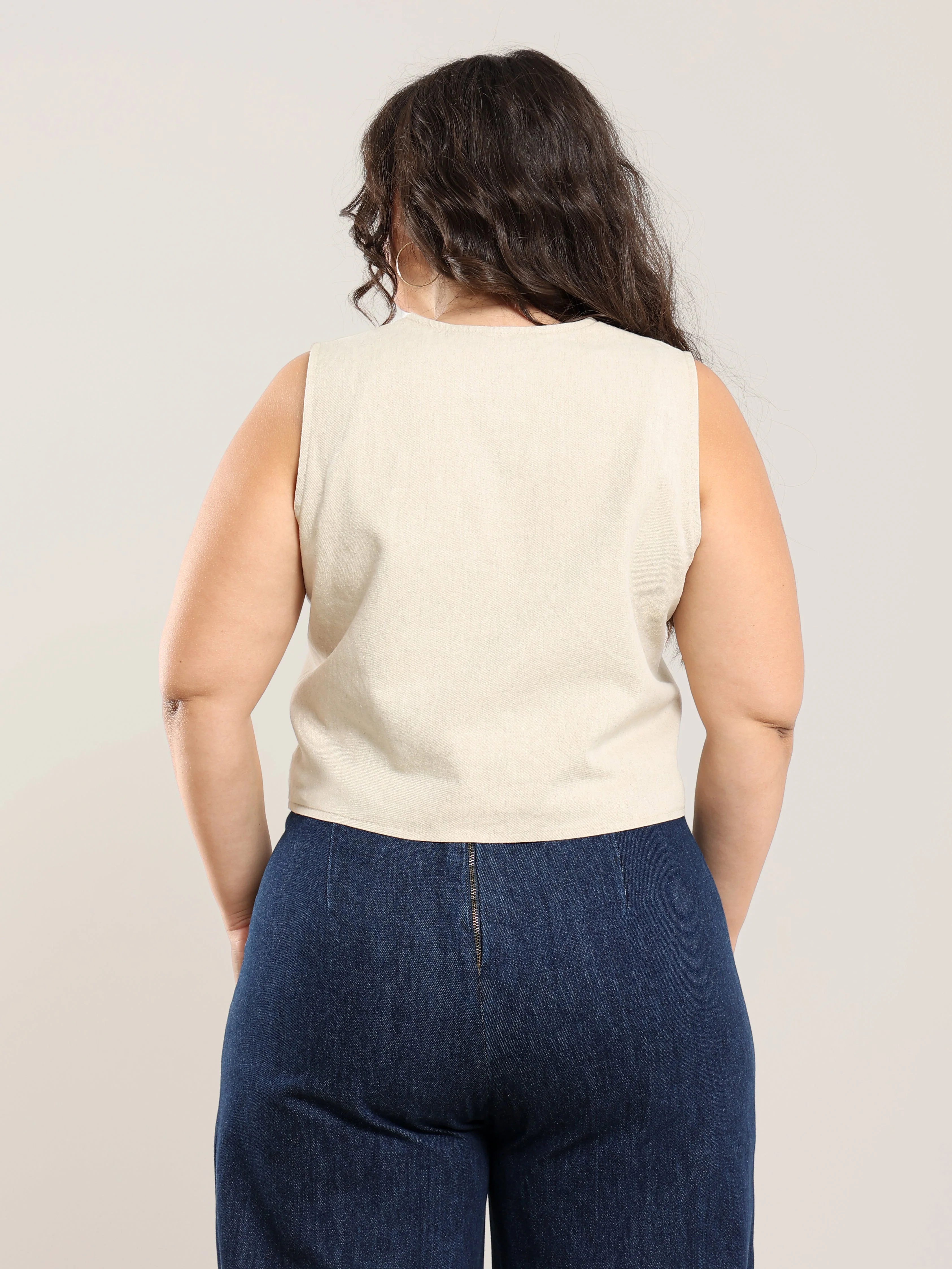 Charlie Short Vest in Desert Sand - Image 5