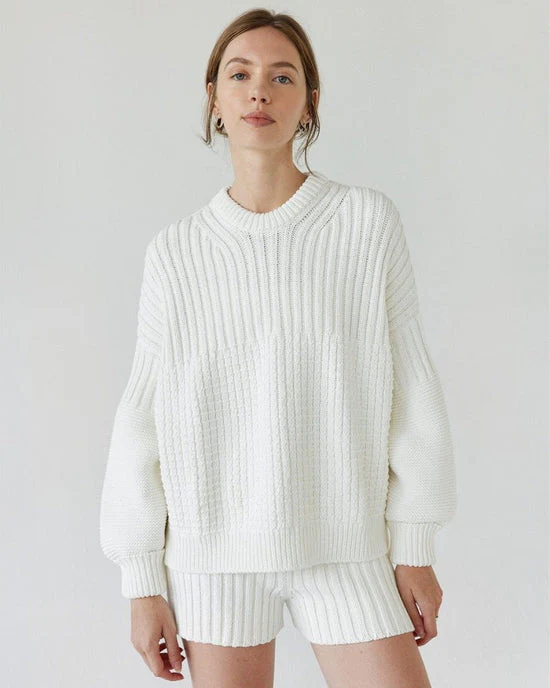 Delčia Cotton Sweater in White - Image 4