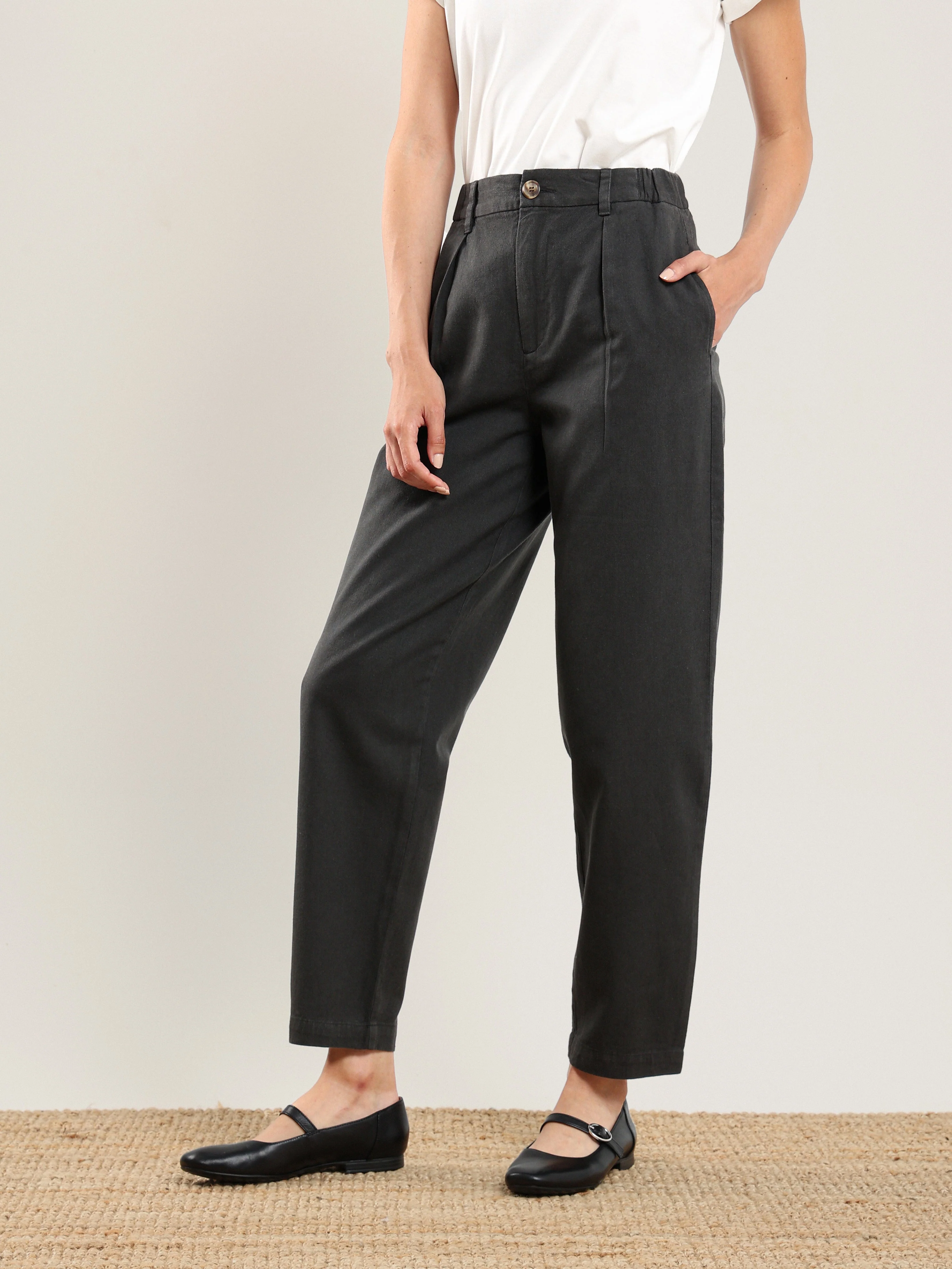 Ranya Pleated Trouser in Desert Sand - Image 7