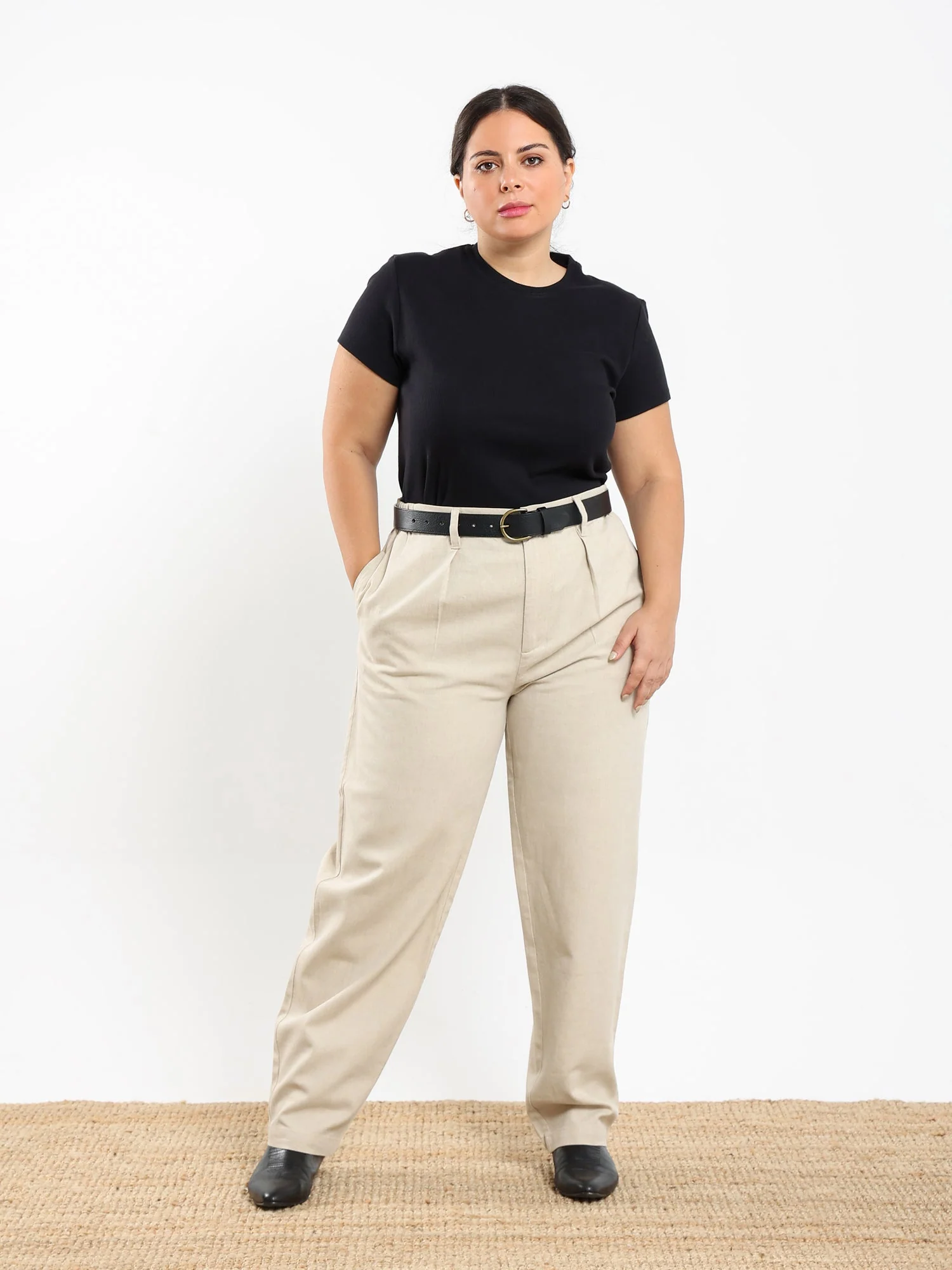 Ranya Pleated Trouser in Desert Sand - Image 5