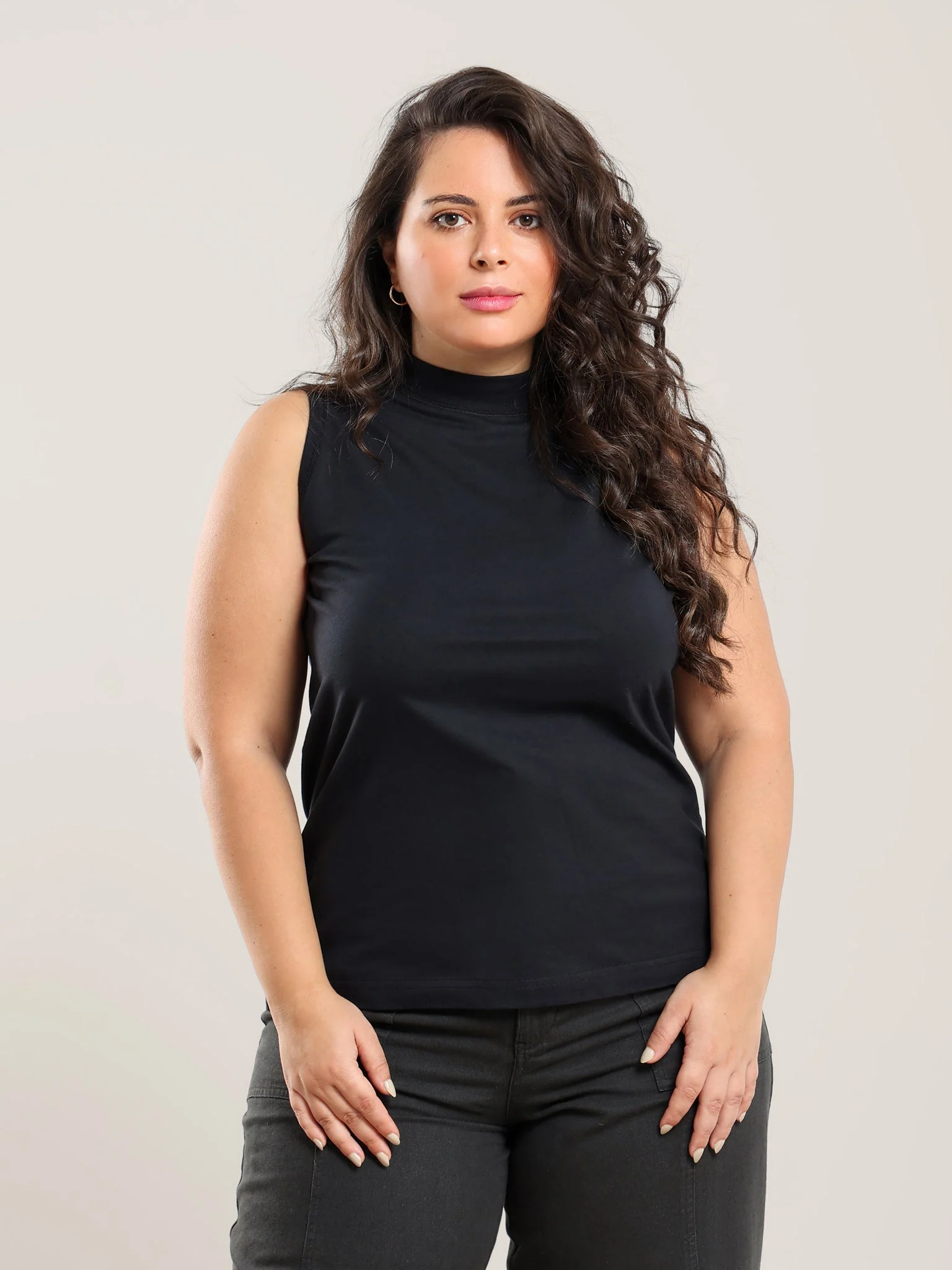 Sahra Tank in Hibiscus Red - Image 17