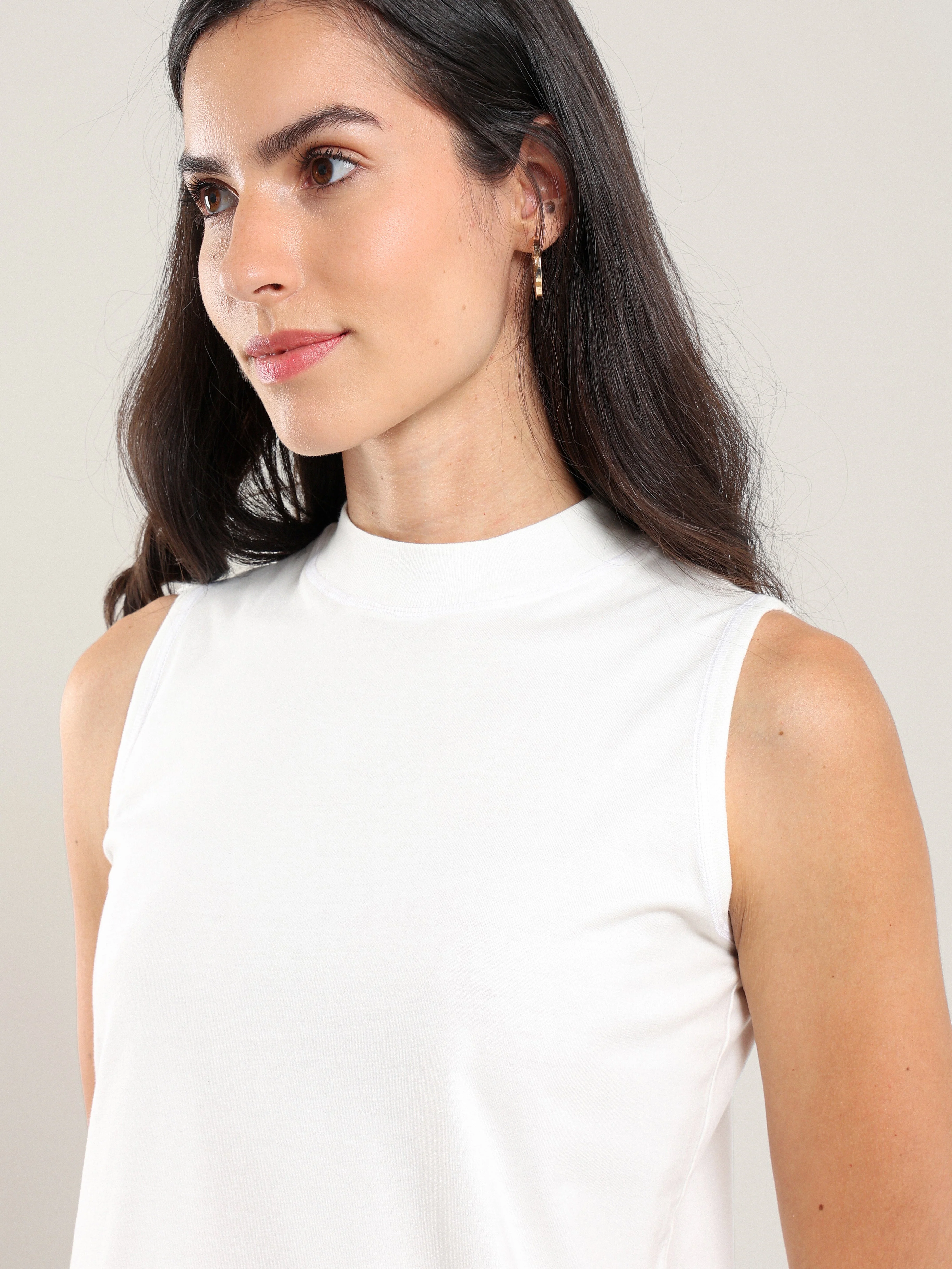 Sahra Tank in Hibiscus Red - Image 23